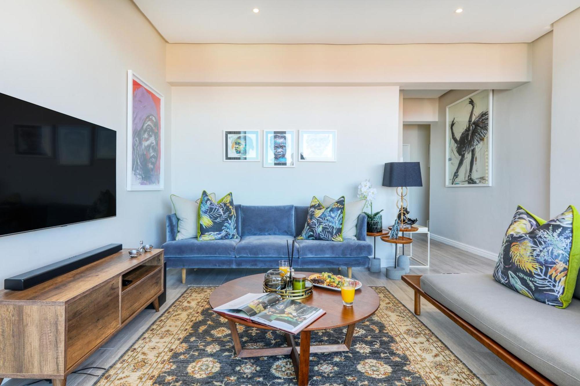 Apartment Bella Vista Camps Bay - With Ocean Views *