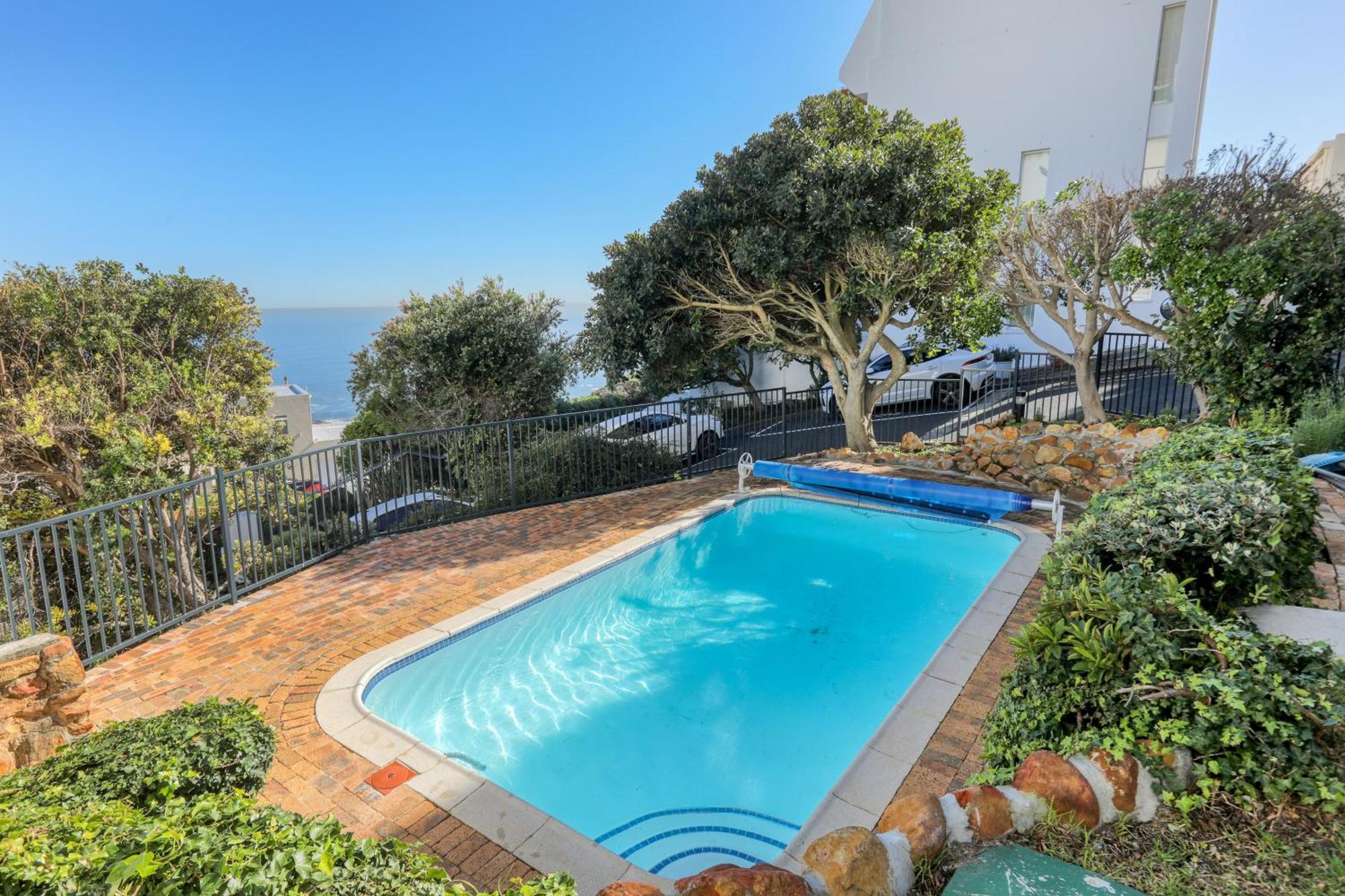 Bella Vista Camps Bay - With Ocean Views