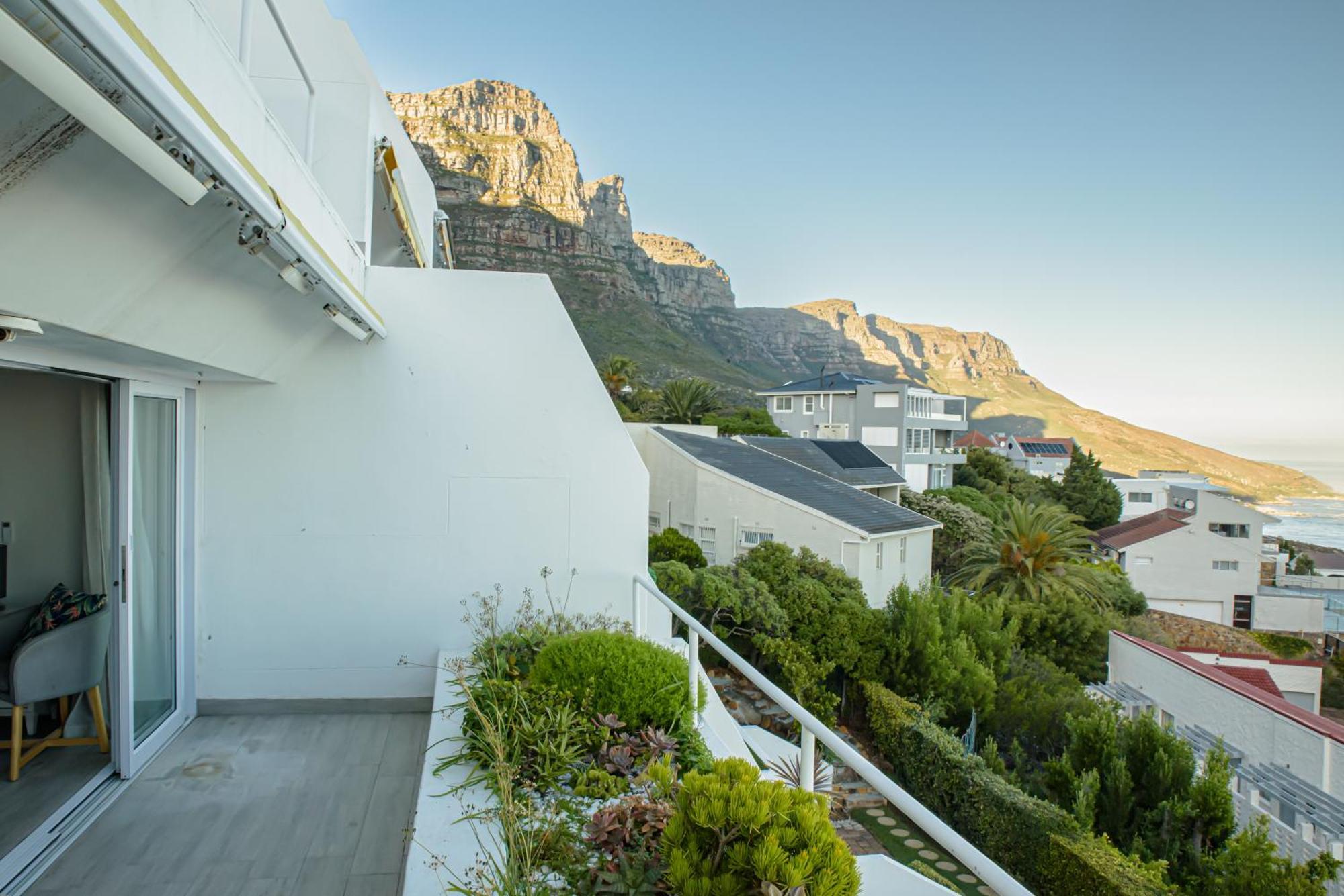 Apartment Bella Vista Camps Bay - With Ocean Views