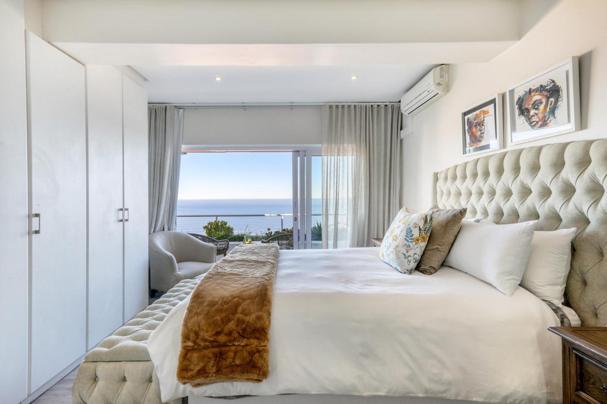 Bella Vista Camps Bay - With Ocean Views