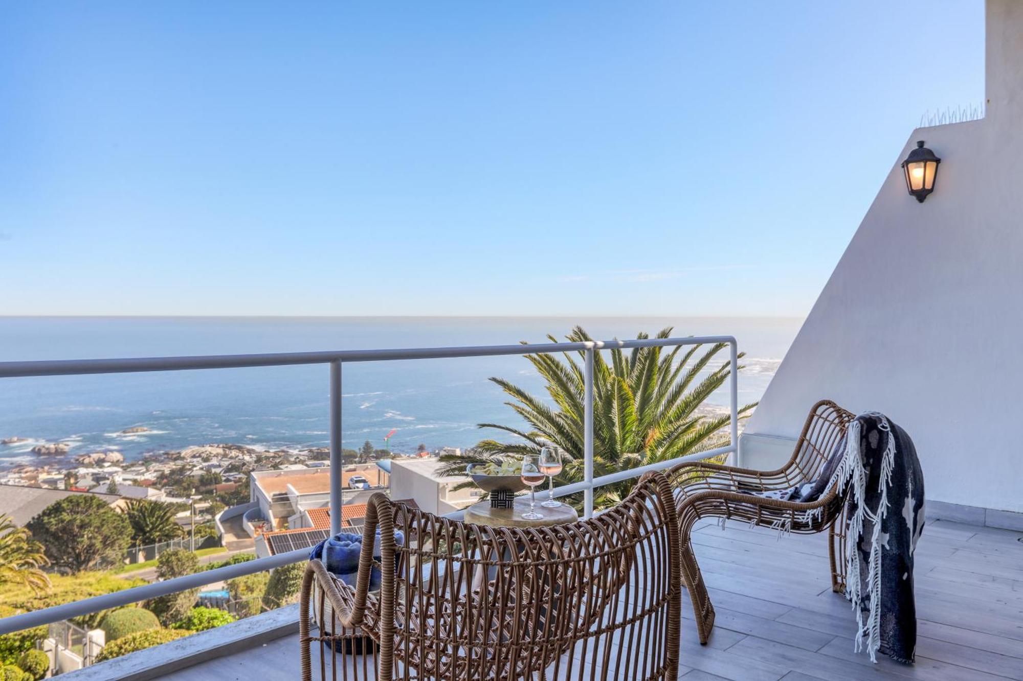 Bella Vista Camps Bay - With Ocean Views Kapstadt